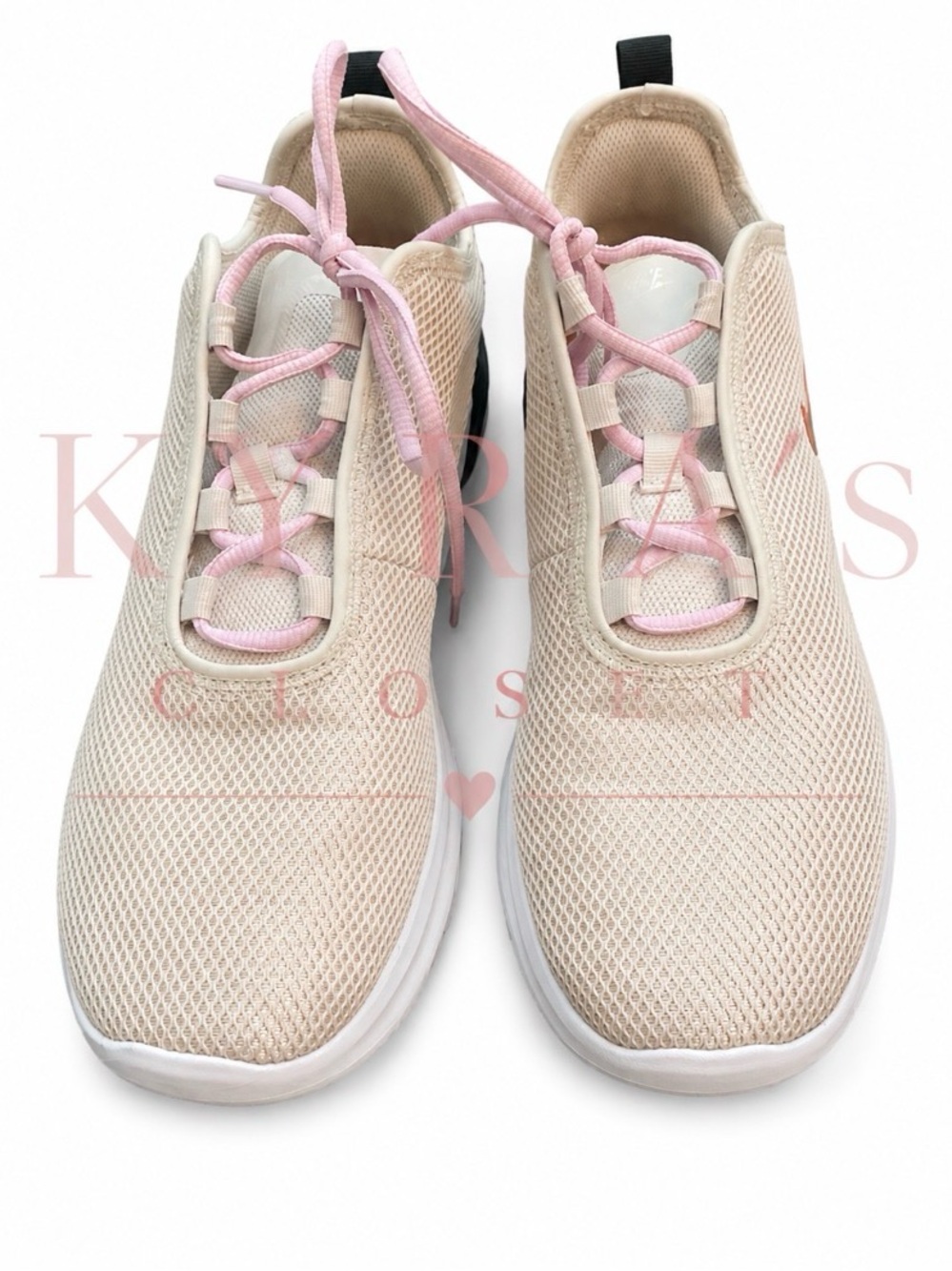 Nike Air Max Motion 2 Women’s Sneakers Size 10 Blush Pink Beige Athletic Shoes